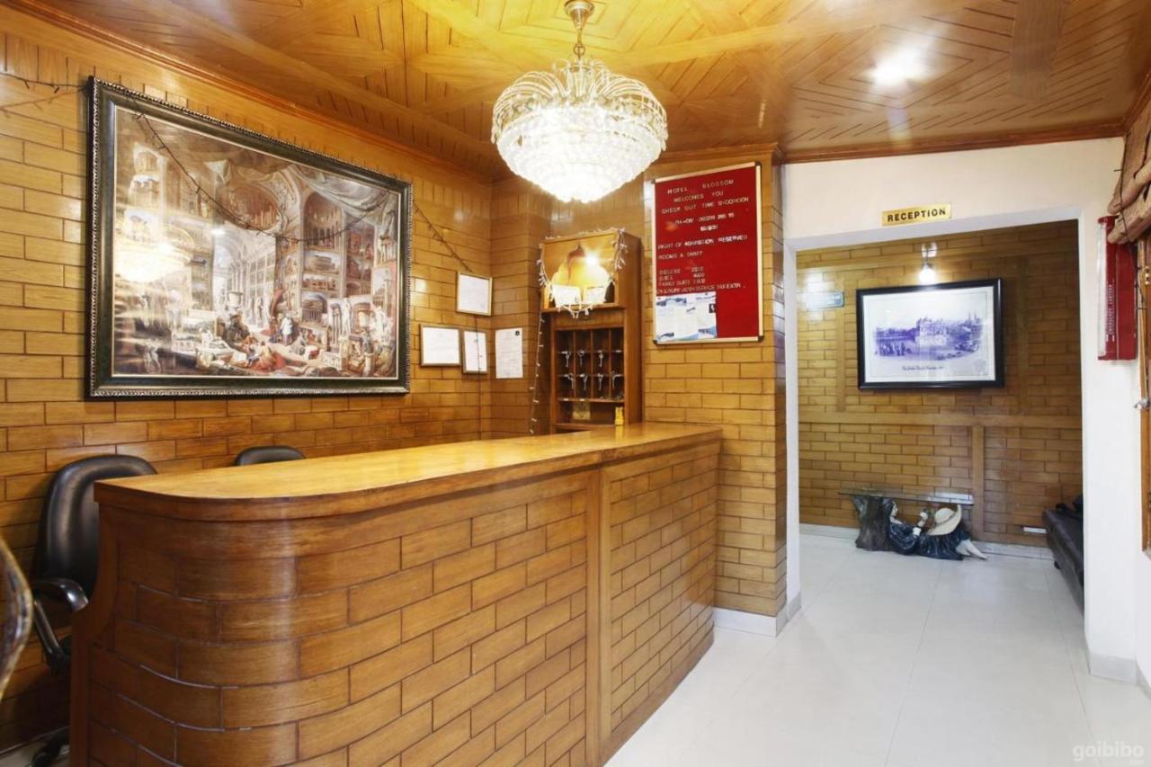 Hotel Blossom Shimla Exterior photo